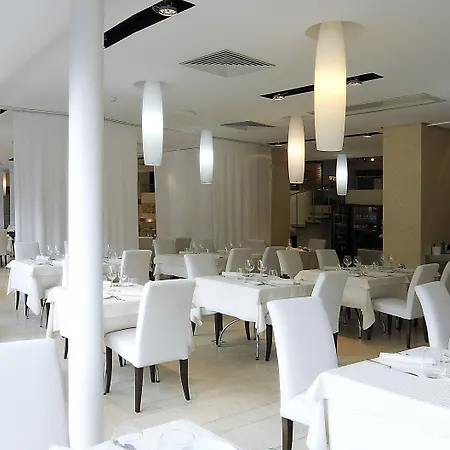 Rex Hotel