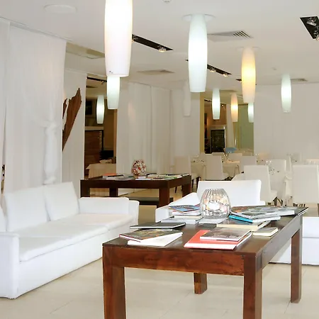 Rex Hotel